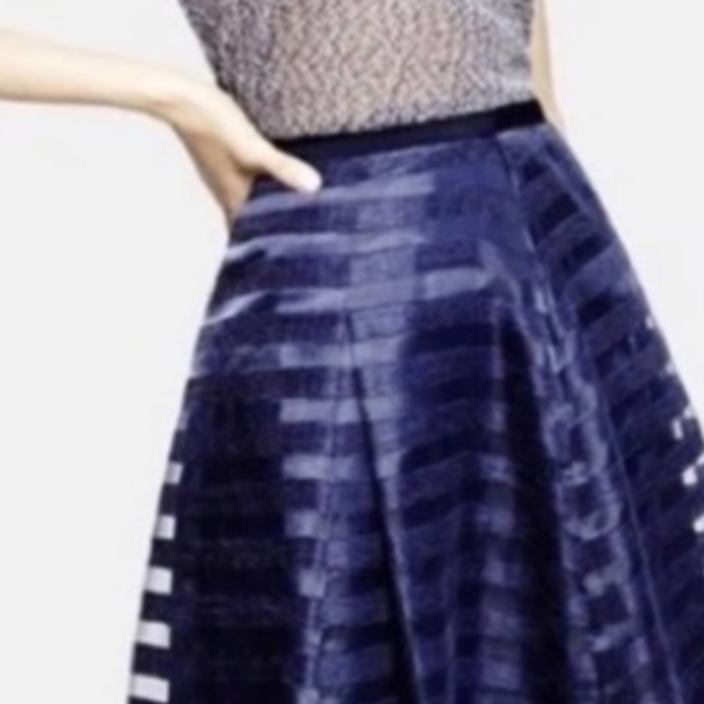 1 State one Chic Navy Striped Midi Skirt